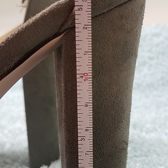 Platform high heels - Picture 2 of 6